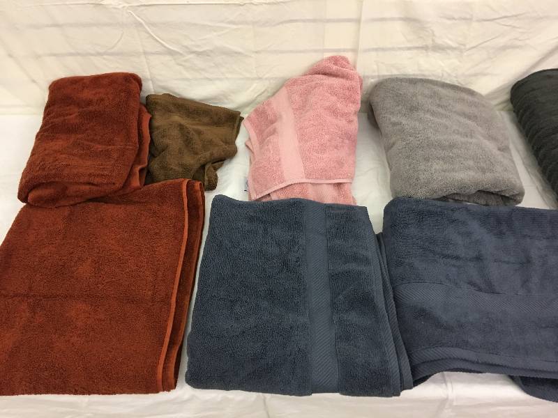 lot 177 image: assorted towels lot 2