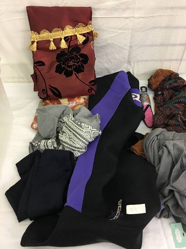 lot 216 image: name brand clothing some with tags