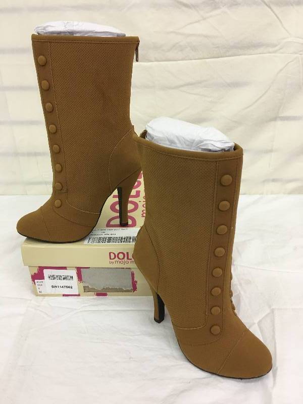 lot 242 image: dolce foxy boot tan size7