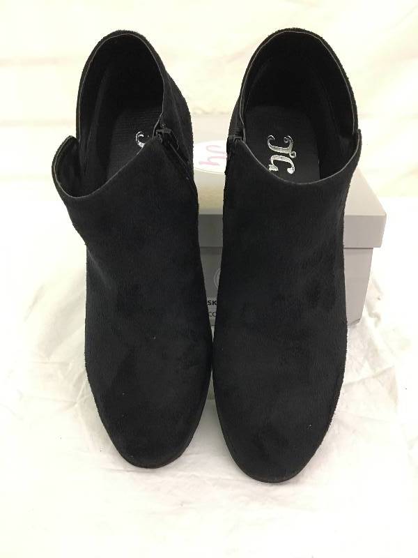 lot 246 image: Journee Collection Womens Sun Faux Suede Heeled Booties black size 10 retail $74