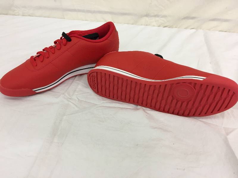 lot 250 image: red reebok classics size 10