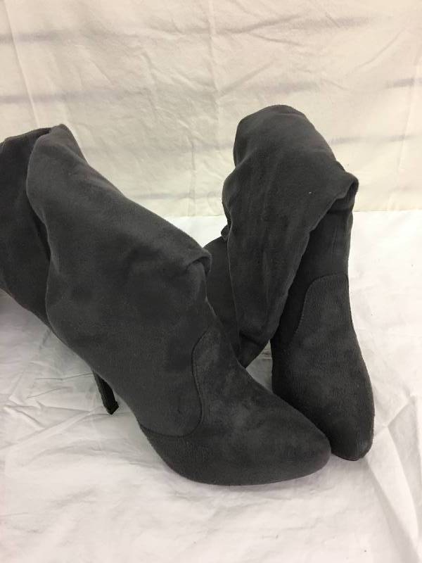 lot 255 image: Journee Collection Magic Womens Over-the-Knee High-Heeled Boots retail $99 size 8