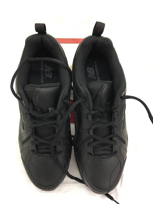 lot 262 image: new balance size 9