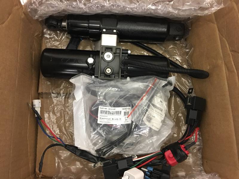 lot 135 image: HYDRAULIC PLOW BLADE ANGLE SYSTEM FOR POLARIS  sells on ebay and amazon for $549
