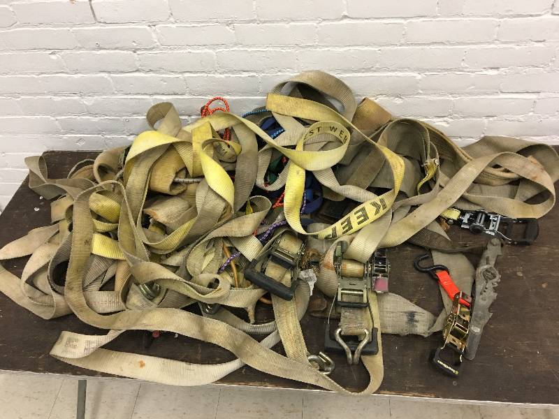 lot 293 image: all tow straps shown