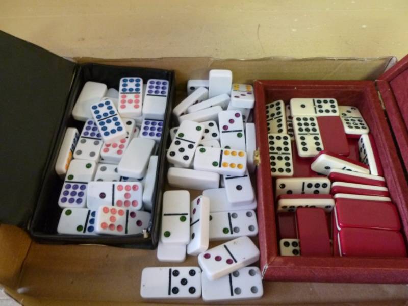 Dominoes