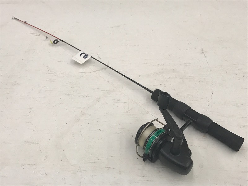 lot 22 image: South Bend 310 Reel With Mini-Mite ...
