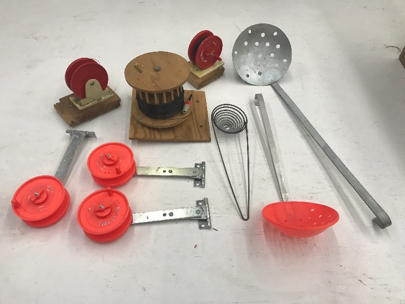 lot 36 image: Box Of Ice Fishing Supplies