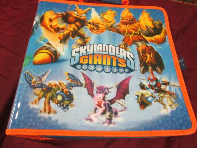 Skylanders Giants Wii Games with hu...