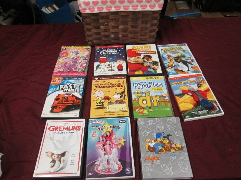 Lot of 11 Assorted Childrens Movie...