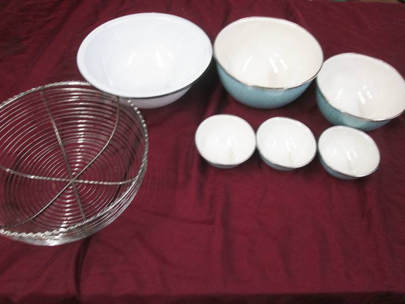 Blue Enameled Mixing Bowl Set plus ...