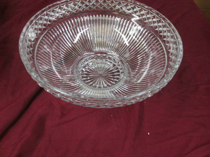 Fifth Avenue Crystal Punch Bowl...