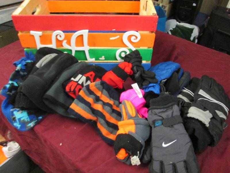Assorted Hats & Gloves in colorful ...