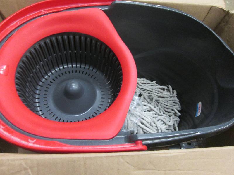lot 54 image: O Cedar Easy Wring Spin Mop open bo...