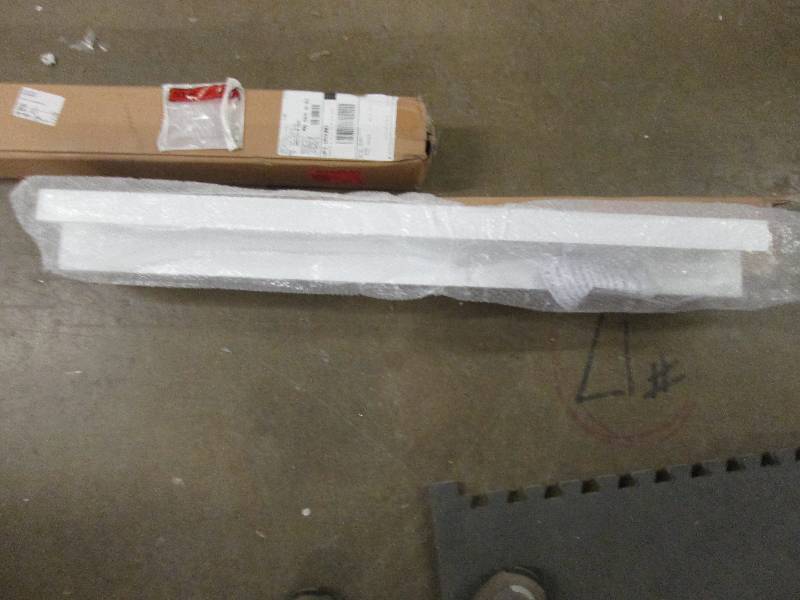lot 14 image: Lot of 2 36x3.5 inch white dcor ...