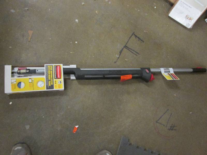 lot 34 image: Rubbermaid Commercial Pulse Executi...
