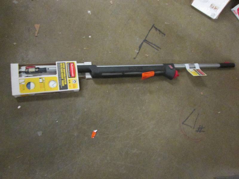 lot 36 image: Rubbermaid Commercial Pulse Executi...