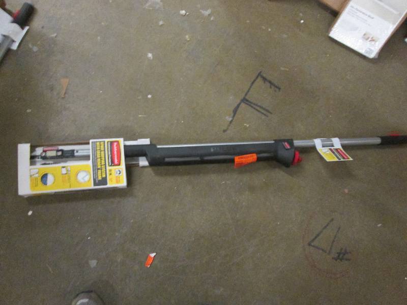 lot 37 image: Rubbermaid Commercial Pulse Executi...