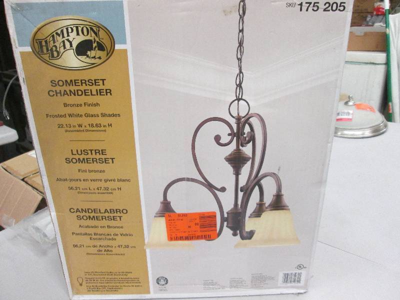 lot 72 image: Hampton Bay Somerset 3-Light Bronze...