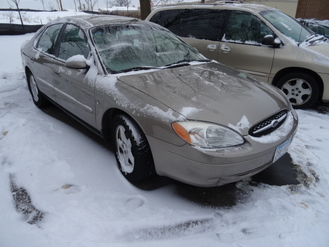 2002 Ford Taurus