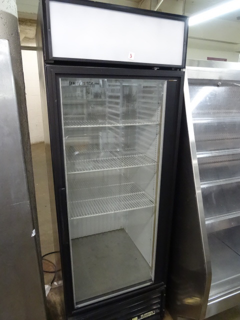 Single door display cooler