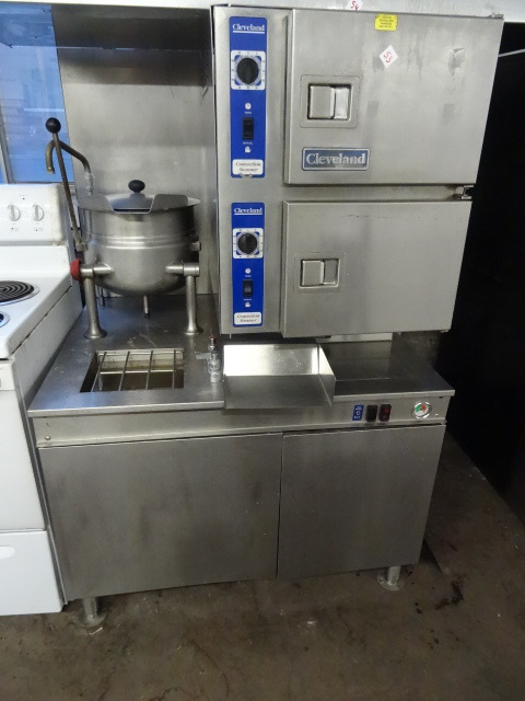 Cleavland convection steamer statio...