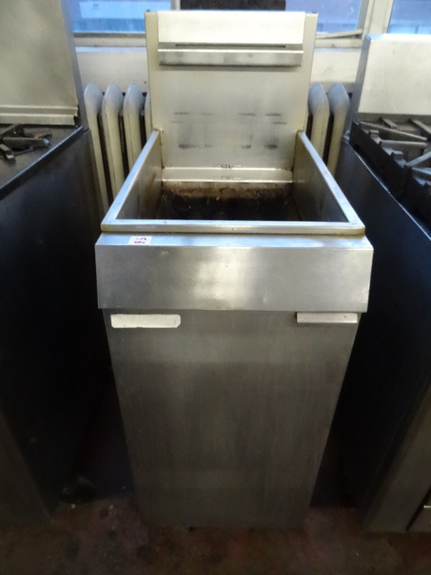 Vulcan deep fryer on wheels. Model ...