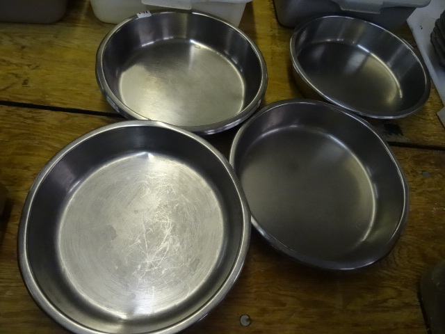 5 heavy duty chaffing pan inserts. ...