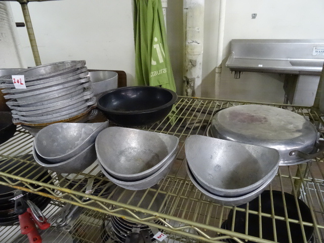 Misc aluminum cookware. 8 cast iro...