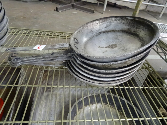 10 sautee pans...