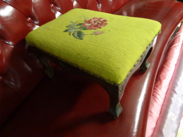 Vintage wood foot stool. 15 x 11 x ...