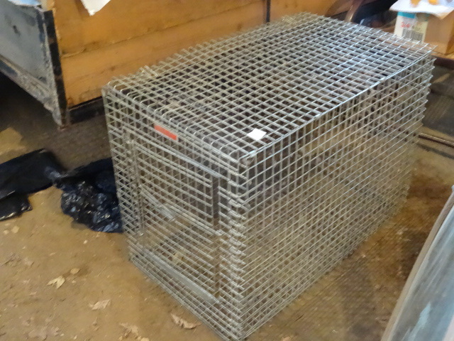 Fodl Up Dog Kennel.  18 x 30 x 23