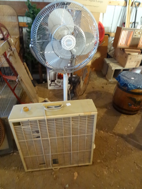 22 Box Fan.  Lakewood  20 Pedestal Fan