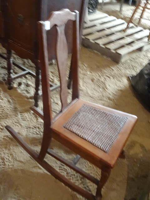 Vintage Wood Rocking Chair.