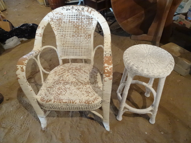 Wicker Chair.  Wicker StoolPlant StandTable