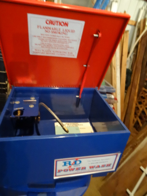 Rodd Parts Washer.  Brand New.  2 Gal. Capacity.  Air Powered
