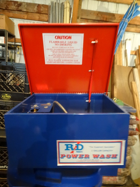 Rodd Parts Washer.  Brand New.  2 Gal. Capacity.  Air Powered