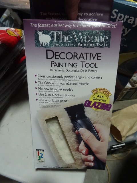 lot 262 image: NEW LOT Qty 7 The Woolie Decorative Painting Kit. Use for Faux painting, multiple colors, glazing and more. Washable and Reuseable.Approx Retail $308