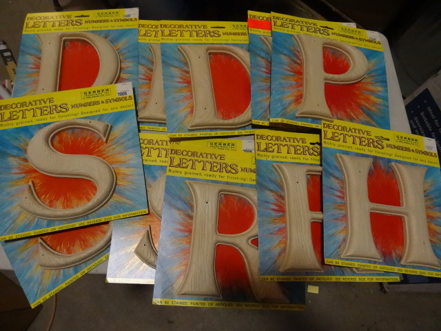 lot 312 image: NEW LARGE LOT Decorative Letters approx 6 in size 23 - letters est $50 retail