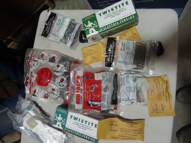 lot 331 image: NEW LOT Electric Fence Accessories, Insulators, Grounding Clamps, Wire Clips, Warning Flags