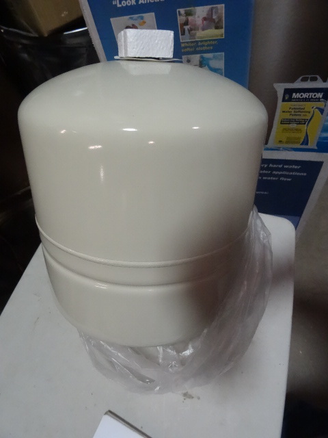 lot 338 image: NEW Amtrol ST-12 Thermal Expansion Tank $63 Retail