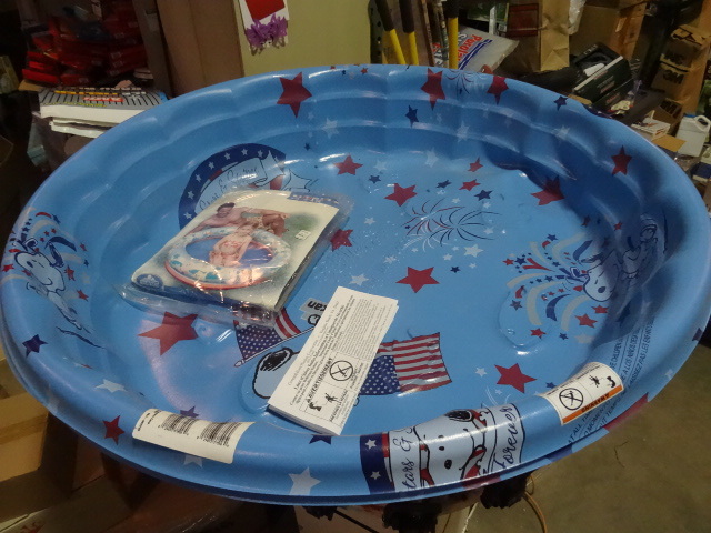 lot 6 image: NEW Qty 3 Kiddie Pools 2x Plastic and 1x Inflatable Pools