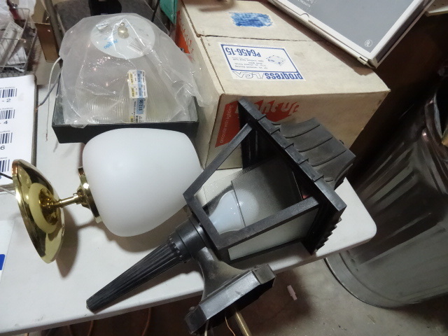lot 8 image: NEW Qty 6 Light Fixtures PLUS Qty 4 Recessed Light decorative trim