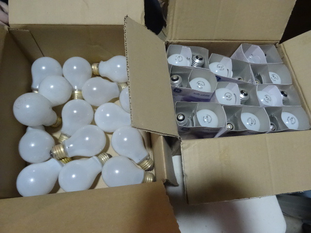 lot 28 image: NEW LOT QTY 34 Light Bulbs, Incandescent Bulbs. Qty 15 GE Safe_T-Bulbs and Qty 19 Soft White