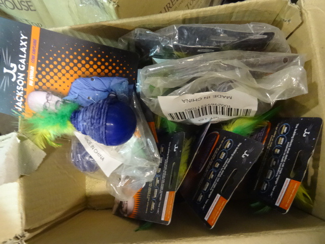 lot 40 image: NEW BOX Pet Toys approx 14 pcs