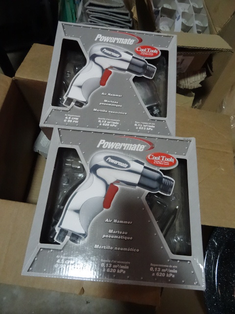 lot 76 image: Coleman Powermate Pneumatic Air Hammers, unknown condition, not able to test