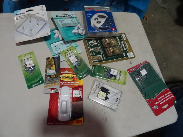 lot 190 image: NEW Hardware Lot incl Timex Electronic Timer, picture hangers and clips