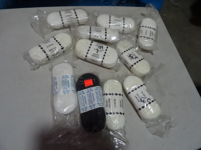 lot 196 image: NEW LOT Qty 12 Sets Hockey Laces 3 x 81 in and 9 x 72 in $36 retail