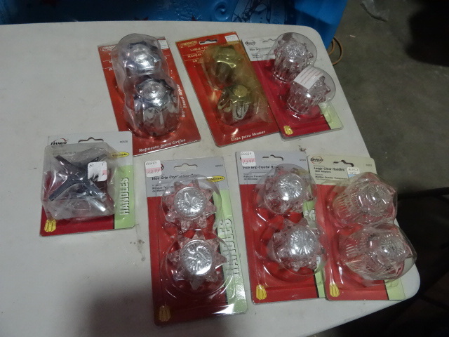 lot 201 image: NEW LOT Qty 7 Sets Bath Handles $84 retail