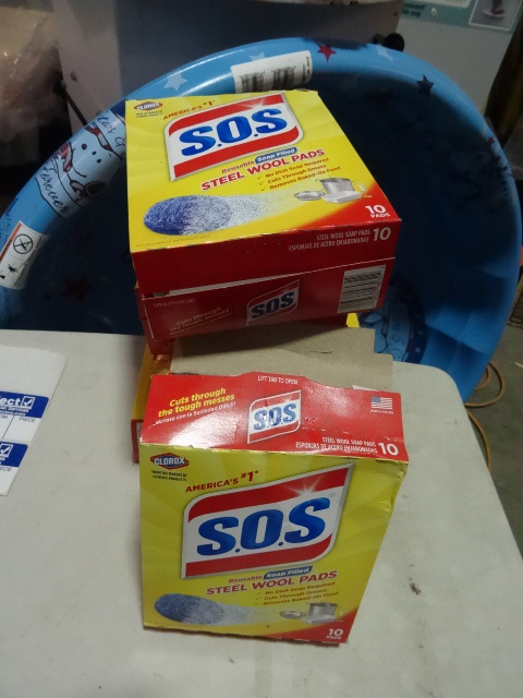 lot 204 image: NEW Qty 5 Boxes SOS Scrub Pads, 10 Pads per box